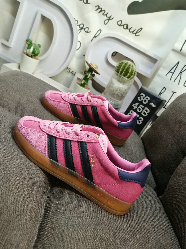 Gazelle Indoor Pink/Black