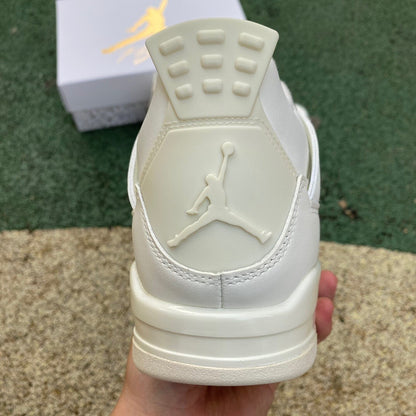 Air Jordan 4 'Metallic Gold'
