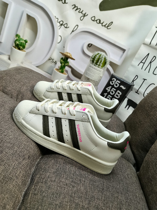 Originals Superstar White/Dark Brown
